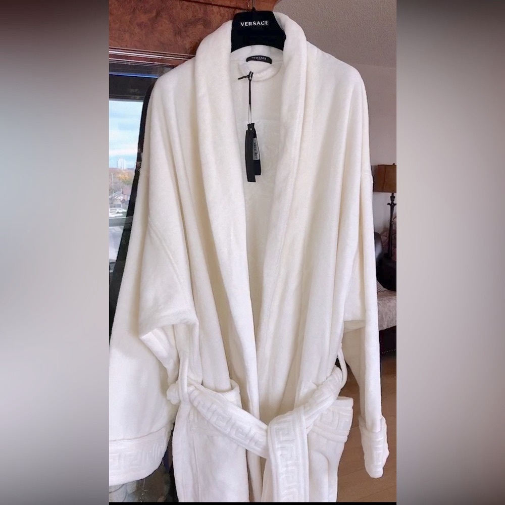 🎉SOLD🎉 Versace Medusa Long Cream Luxury Robe